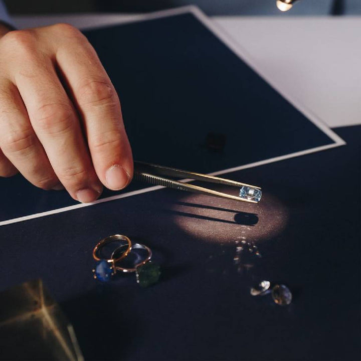 How to Tell If a Diamond is Real or Fake