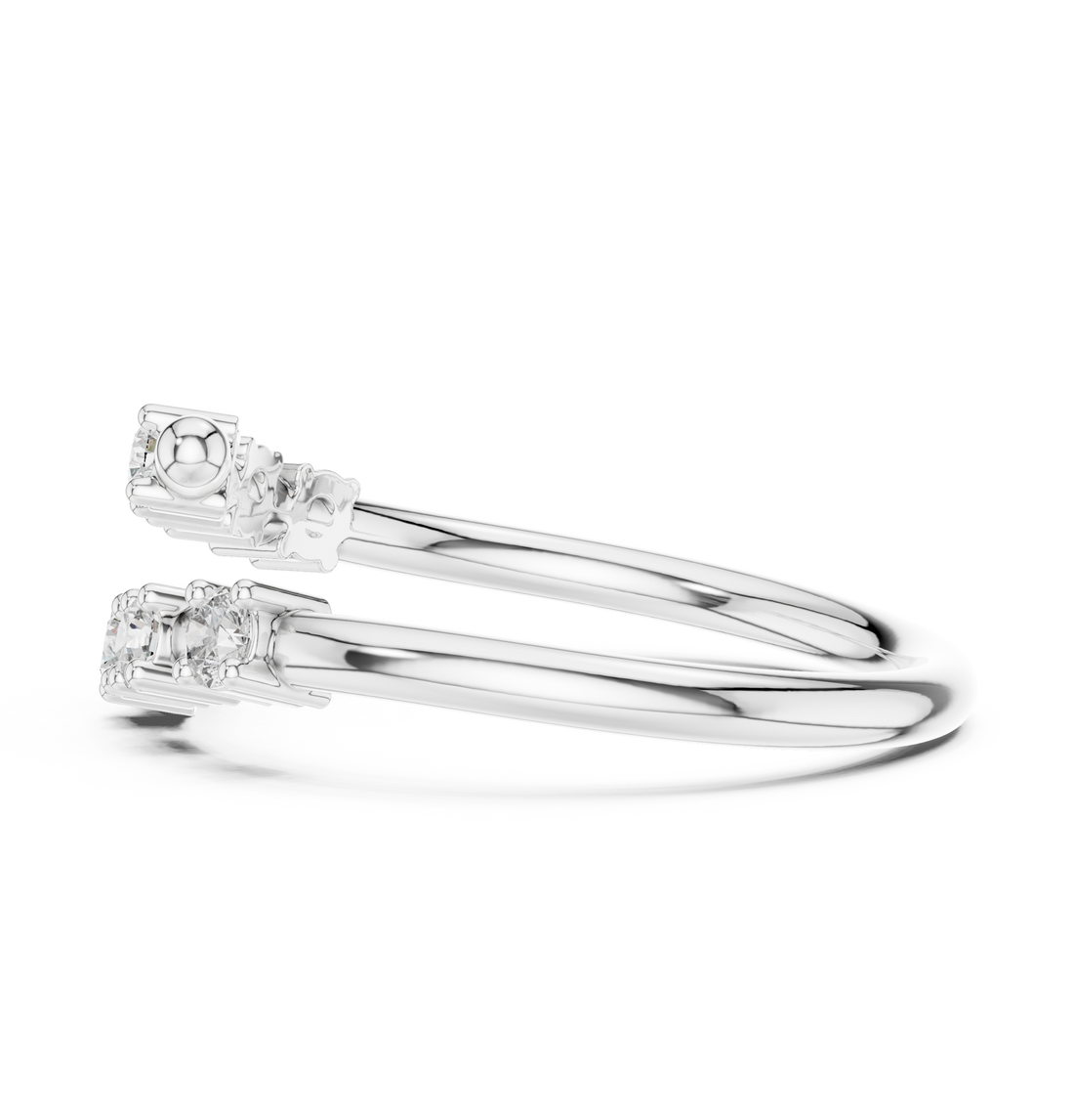 Bridal jewellery set with matching accessories.
