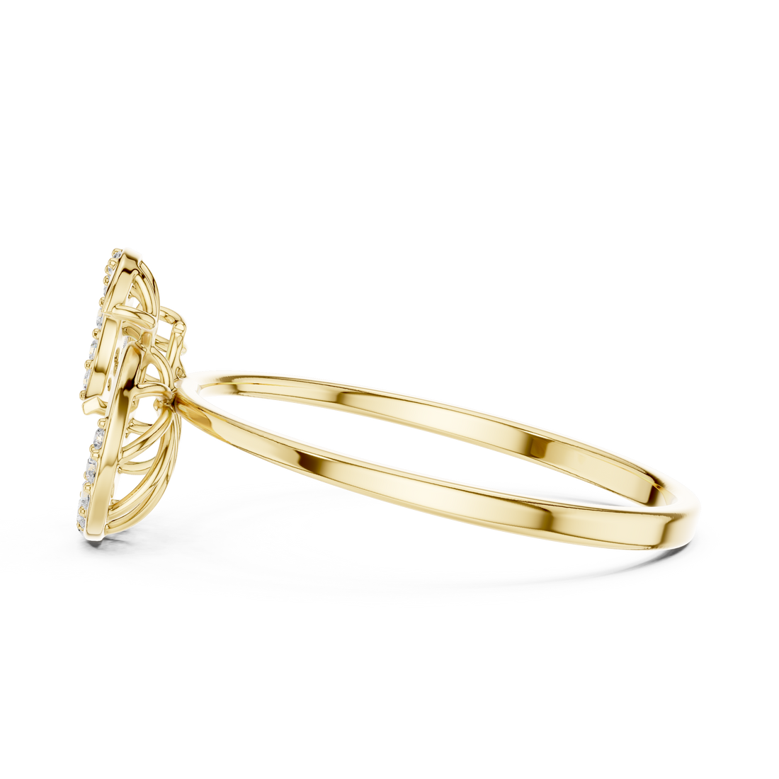 Minimalist chain bracelet crafted in polished gold with subtle diamond accents.