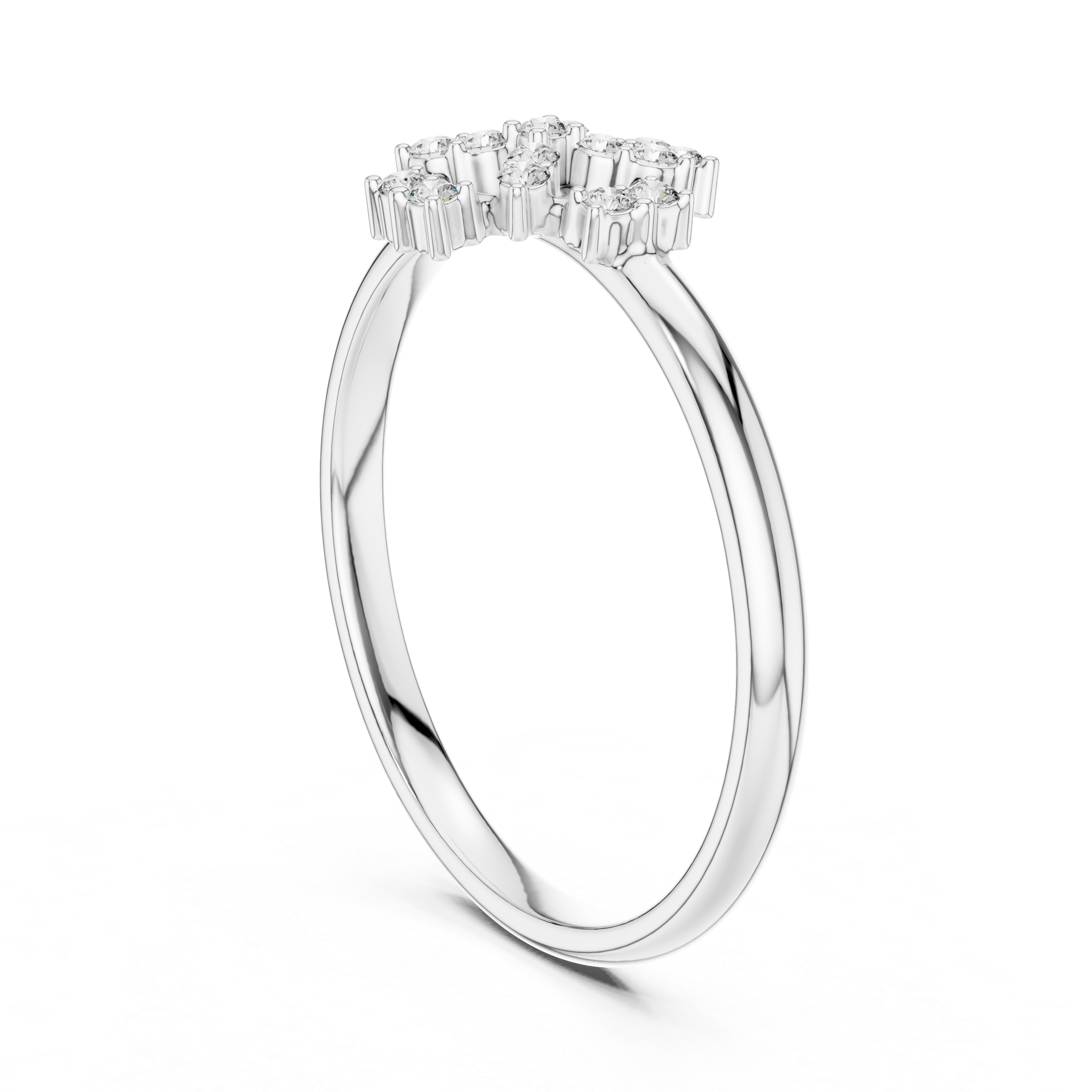 Diamond choker necklace with brilliant shine.