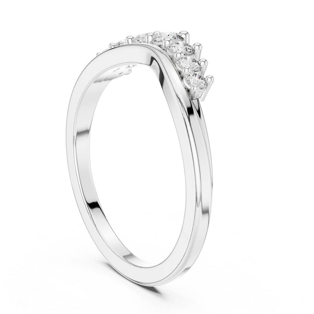 Round Cut Graduated Diamond Band Ring