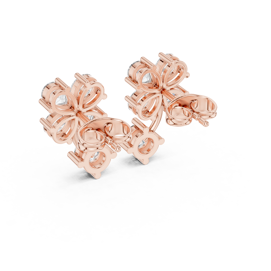 Floral brooch with polished gold finish.