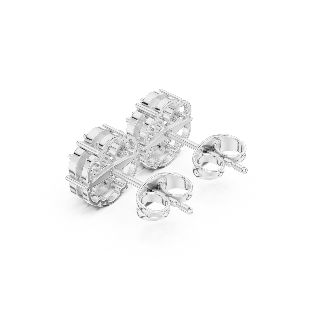 Classic pendant necklace with elegant chain.