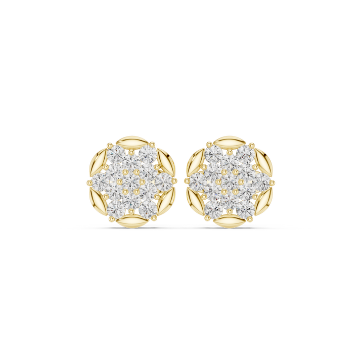 Classic pear-cut diamond engagement ring in gold.