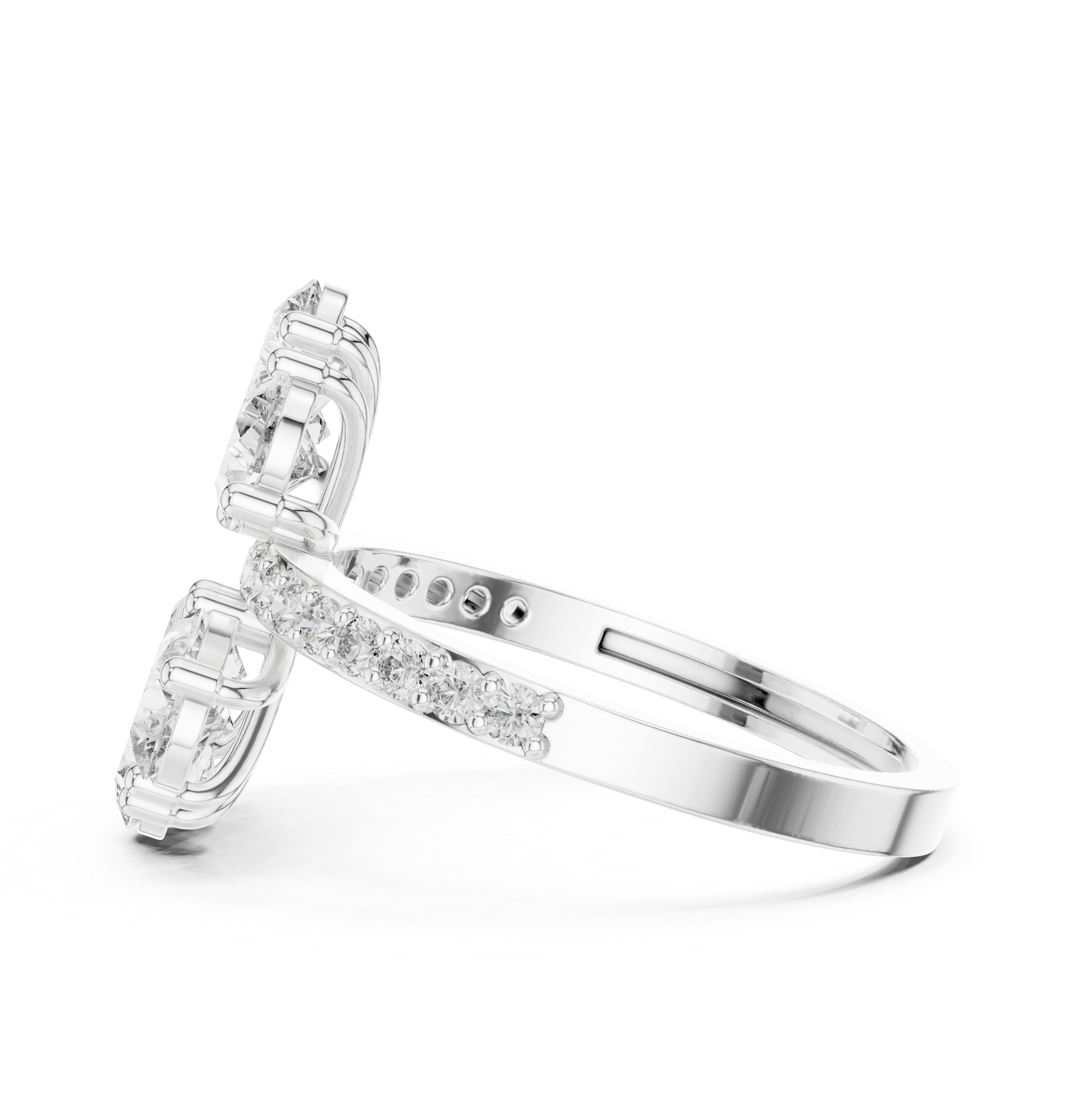 Engagement jewellery set with diamond sparkle.