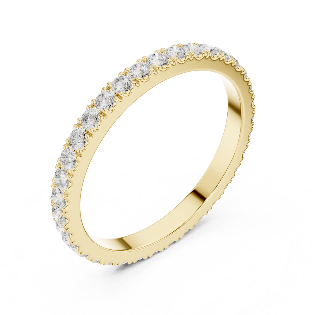 Elegant chain bracelet featuring delicate interlocking links and polished finish.