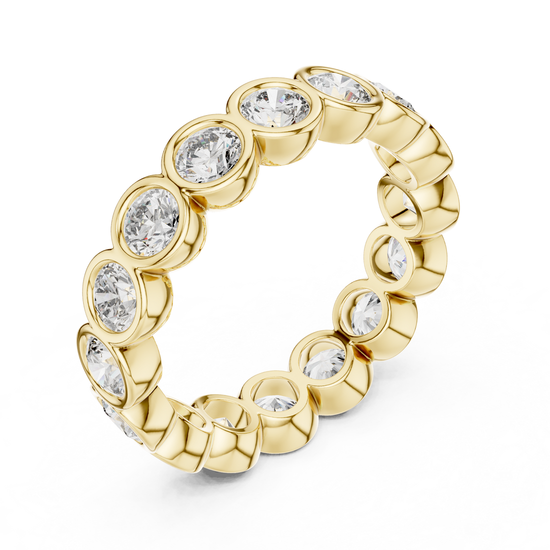 Adjustable chain bracelet with modern look.