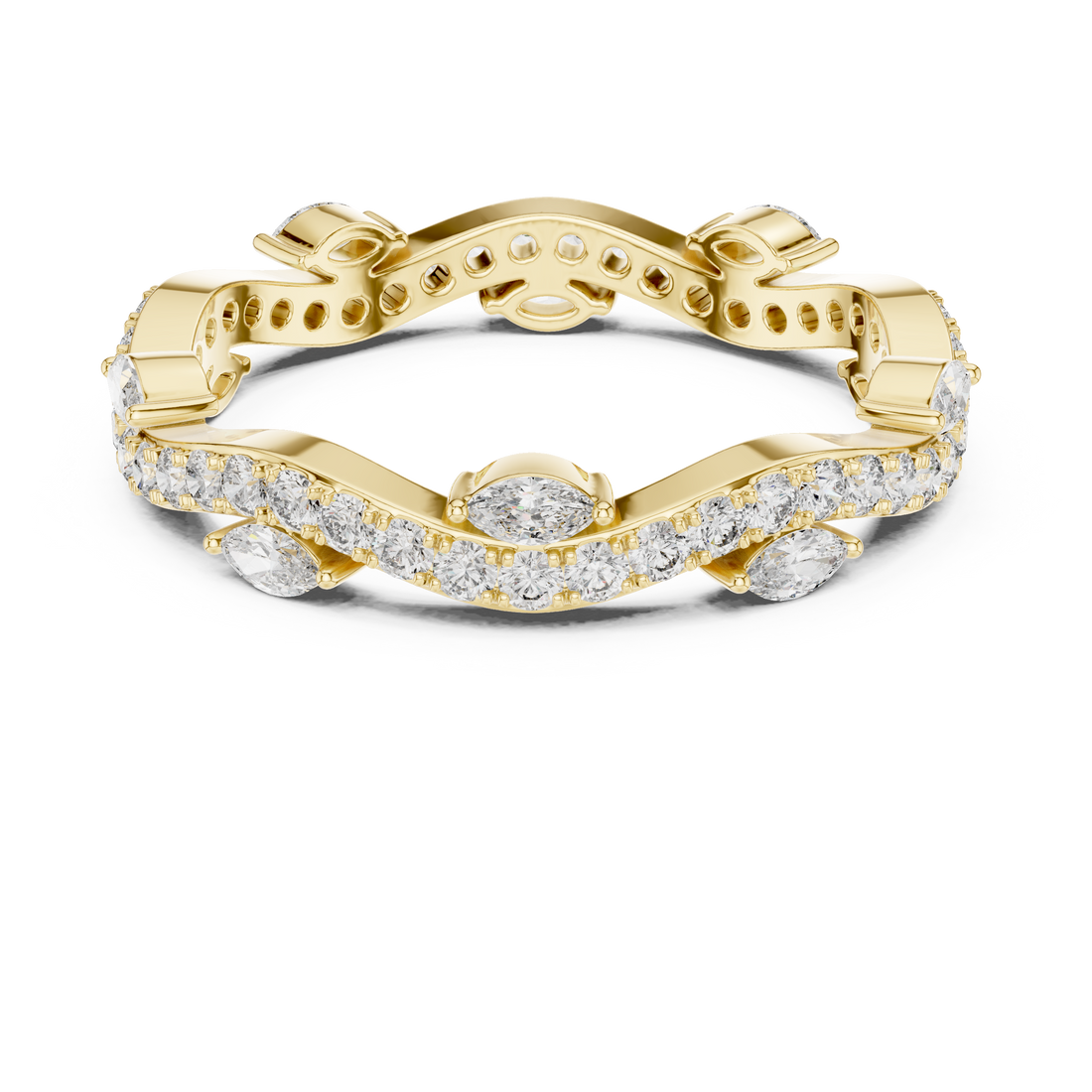 Pearl anklet with elegant structure.
