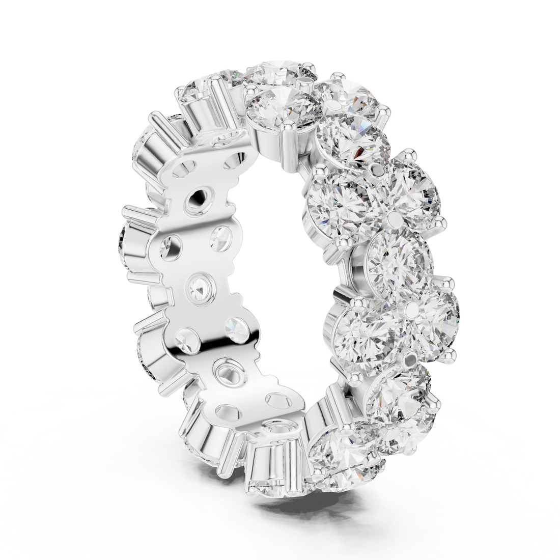Figaro chain necklace with alternating links.