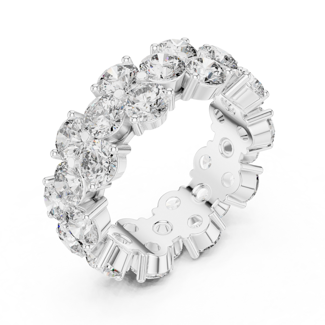 Cable chain necklace with smooth finish.