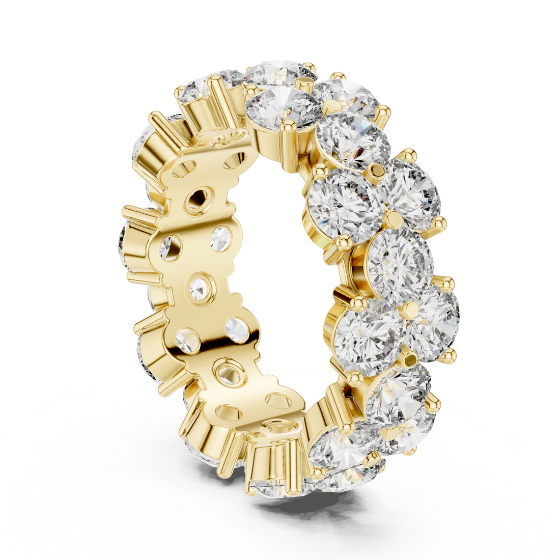 Engraved bangle with floral patterns.