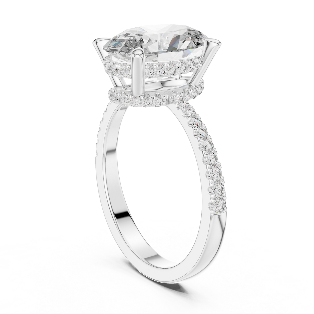 Classic pendant necklace with elegant chain.