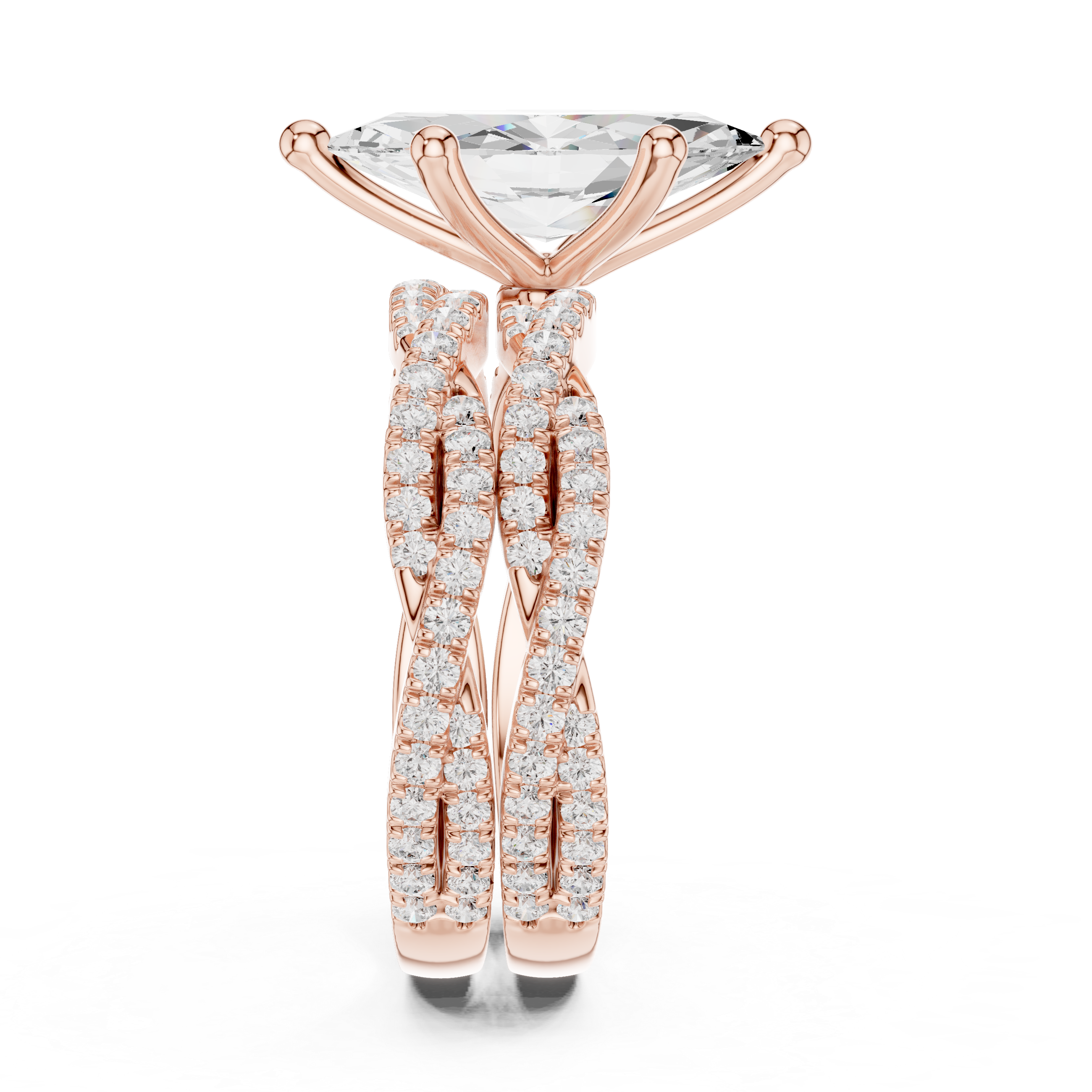 Minimal chain bracelet with lightweight links.