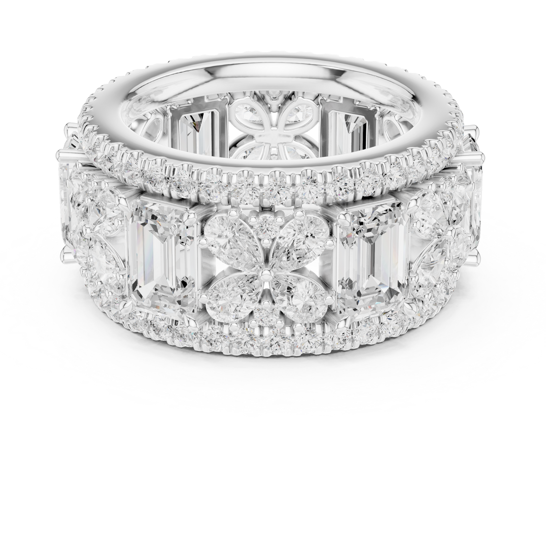 Engagement jewellery set with modern style.