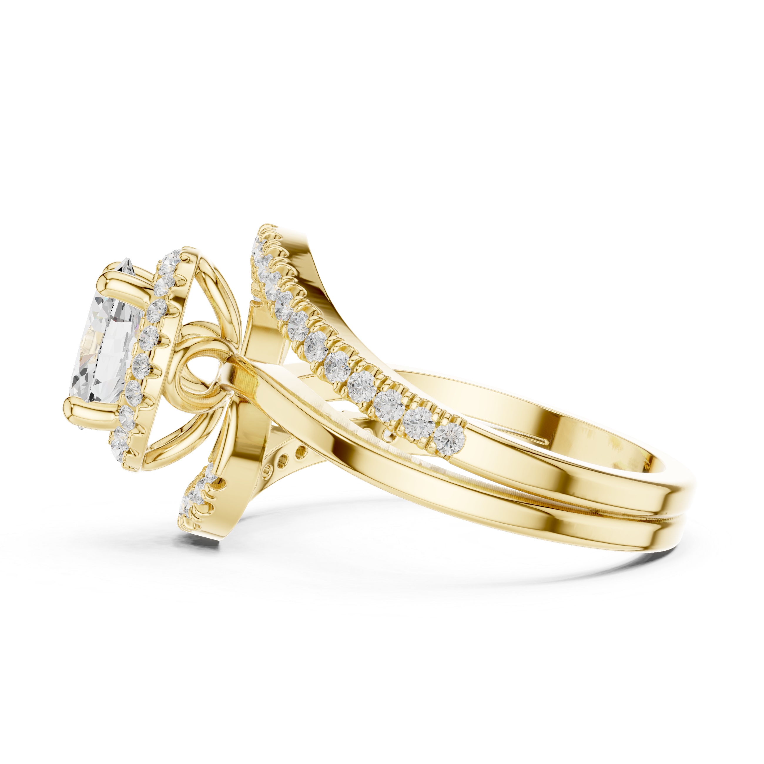 Figaro chain necklace in gold.