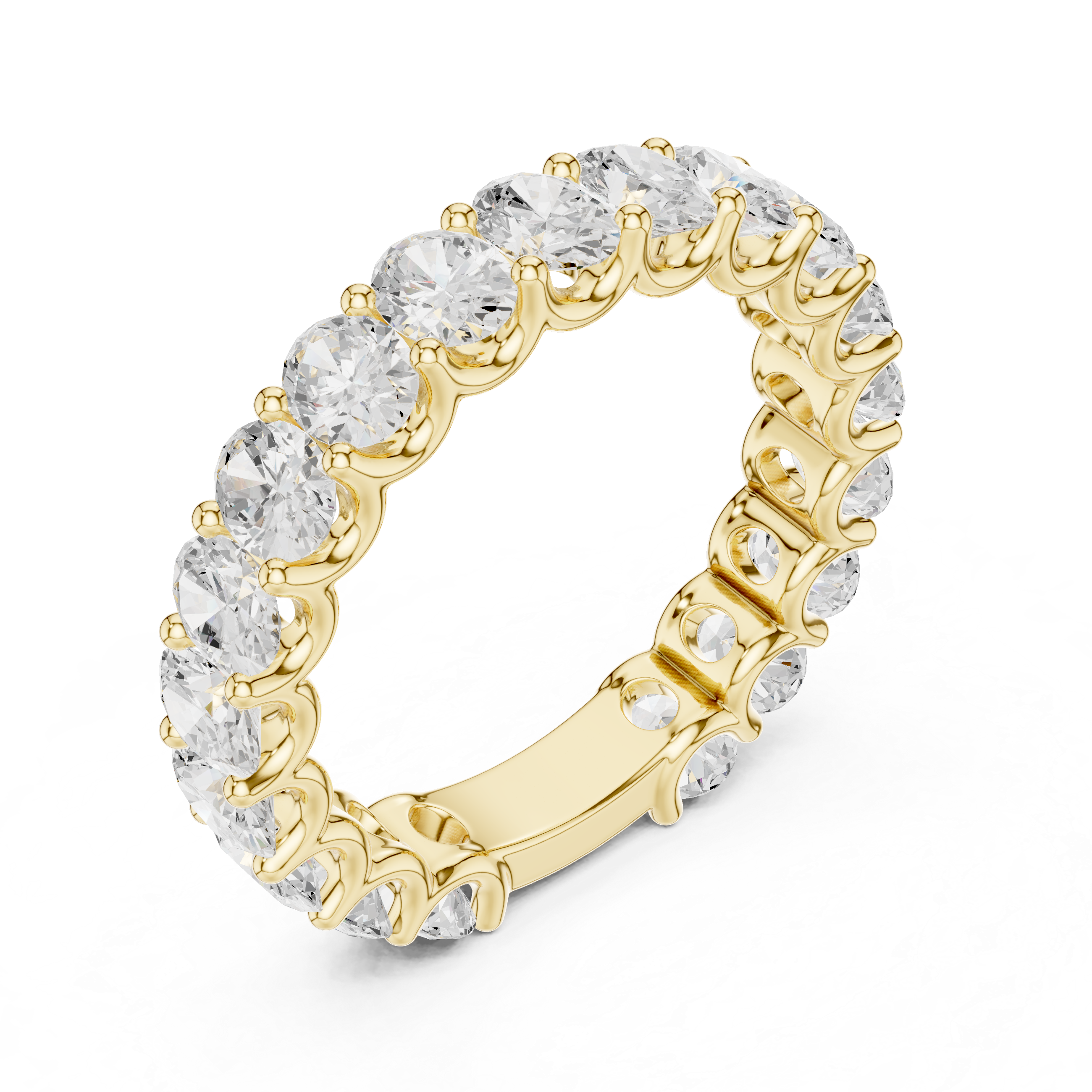 Luxury bridal diamond set featuring high-end craftsmanship.