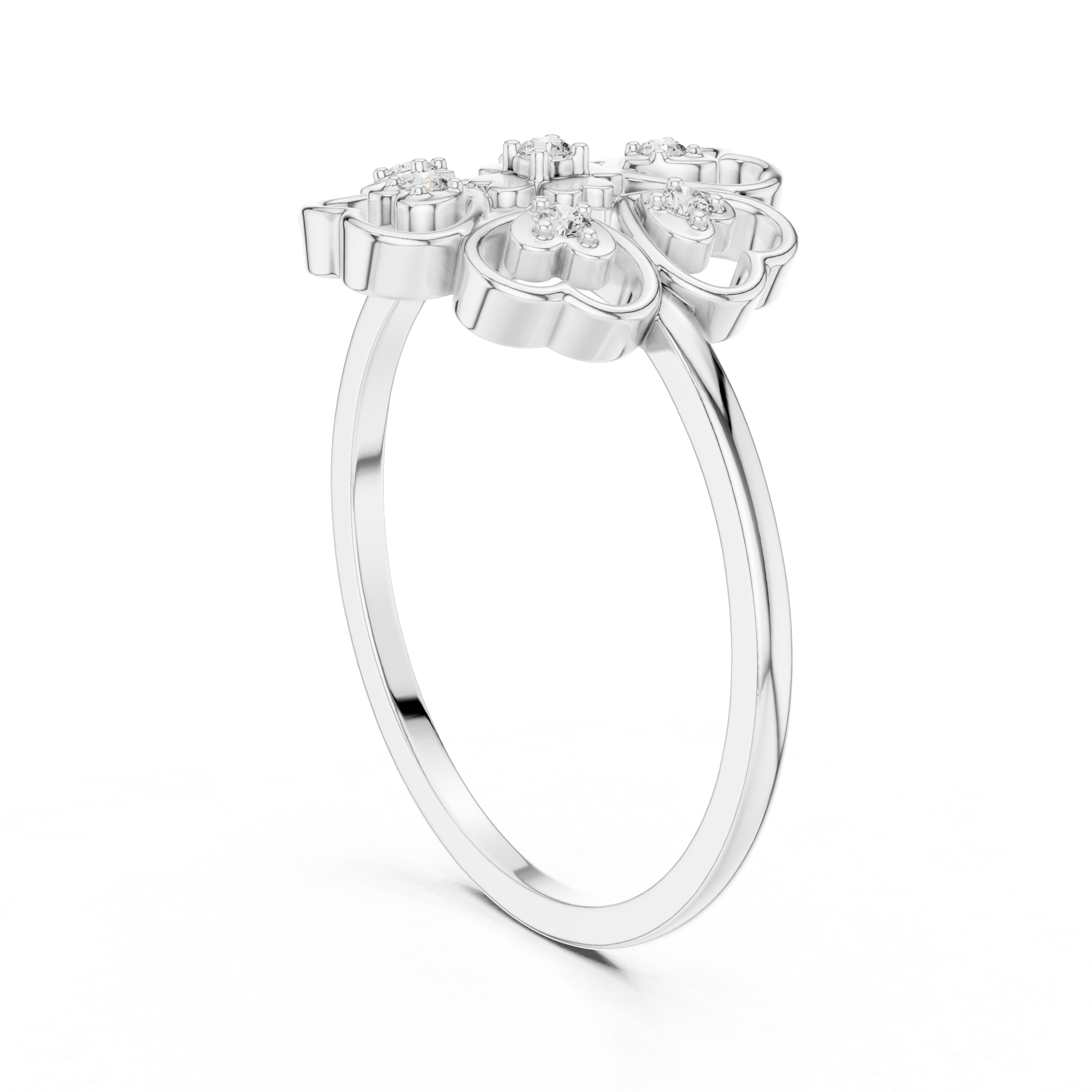Sculptural ring with artistic modern shape.