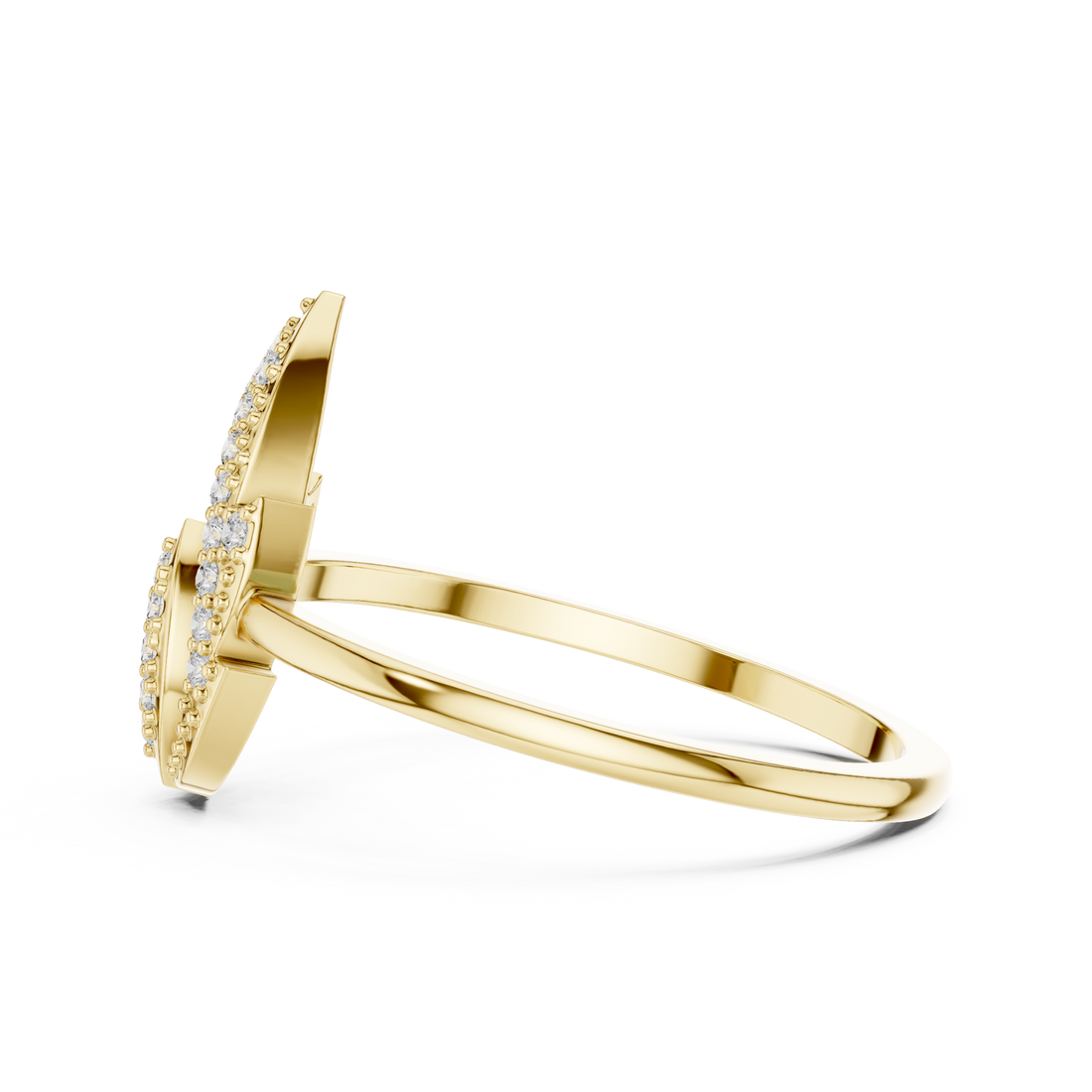 Pearl anklet with elegant graceful shine.