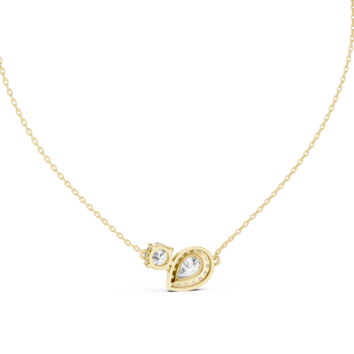 Elegant tennis bracelet featuring uniform diamond pattern.