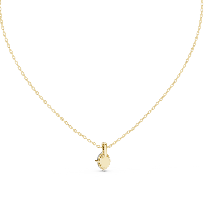 Sparkling featuring intricate diamond detail and fine finish