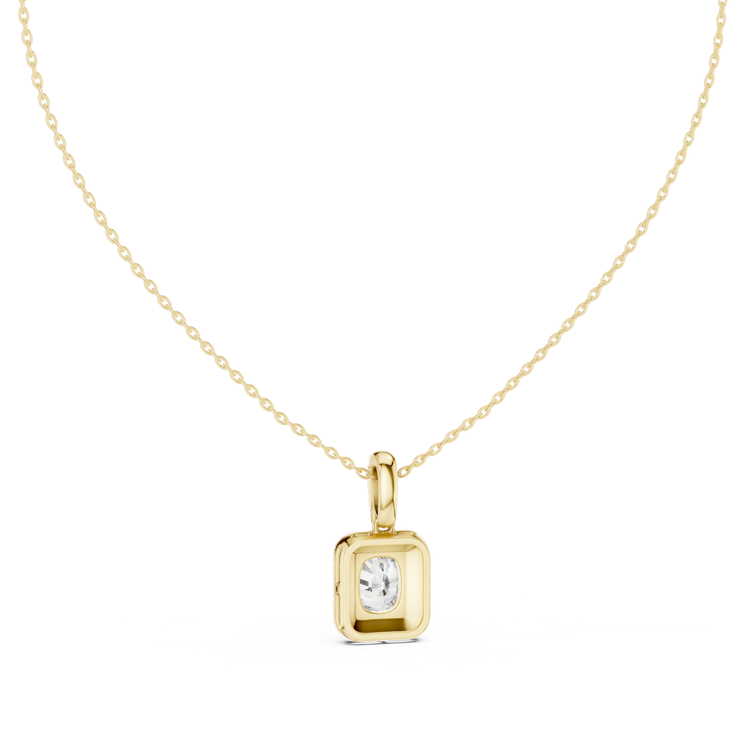 Sparkling featuring intricate diamond detail and fine finish