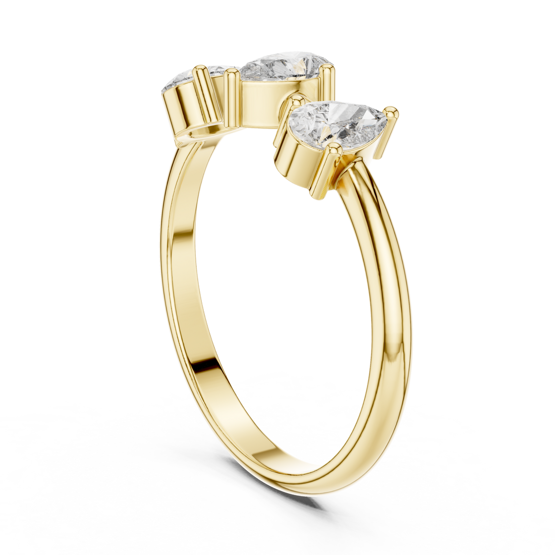 Floral pattern ring with carved detailing.