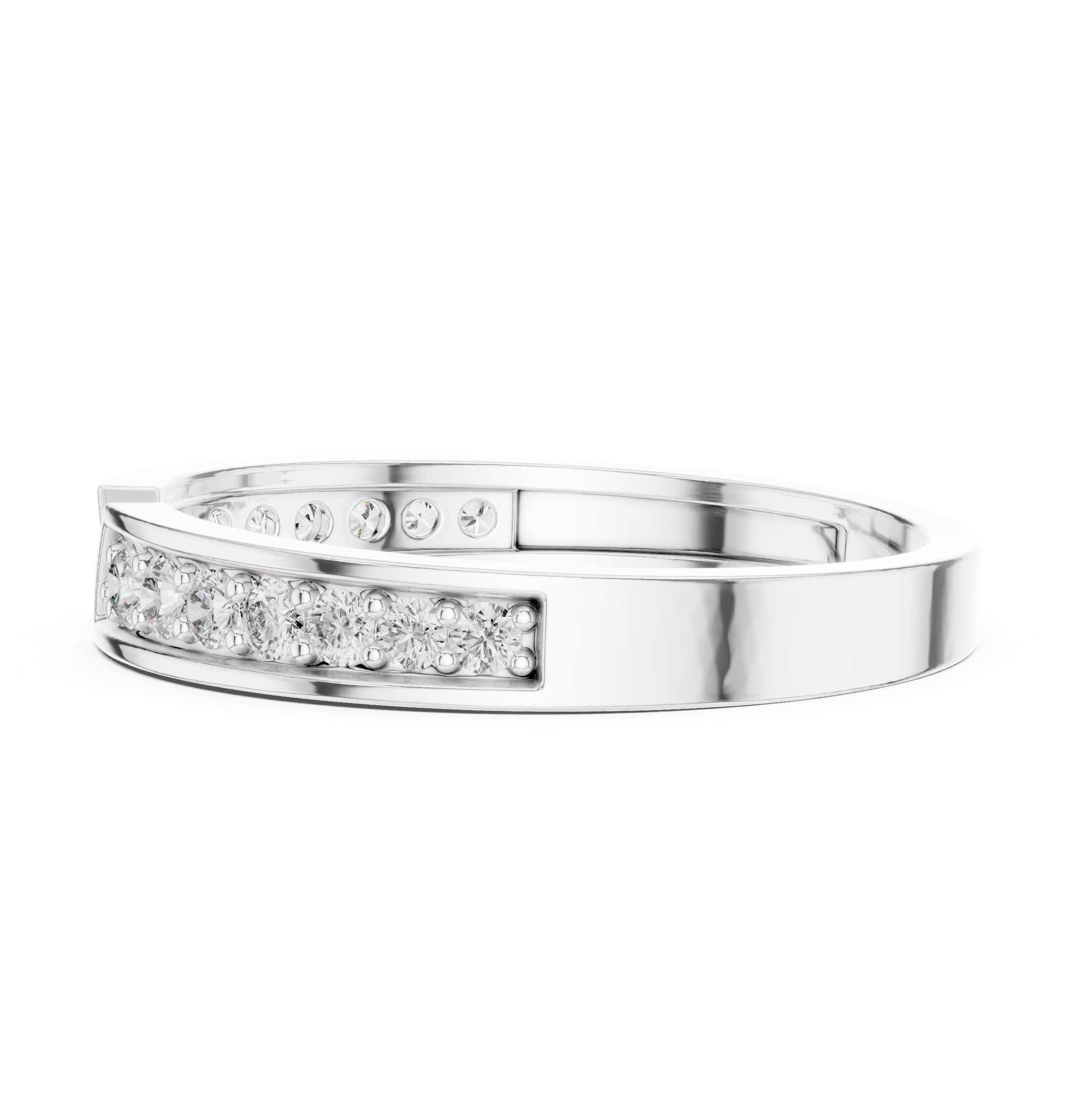 Stylish diamond link bracelet crafted in gold with carefully arranged lab-grown diamonds for added brilliance.