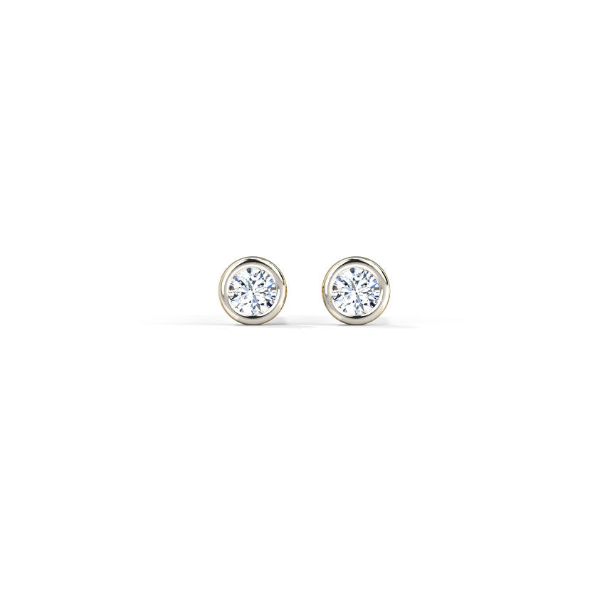Radiance Classic Diamond Stud Earrings