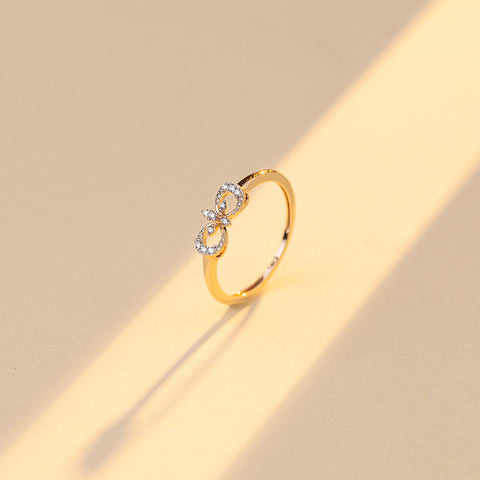 Elegant Floret Diamond Ring