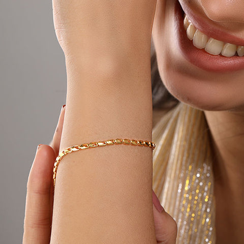 Aarohi 22KT Gold Bracelet