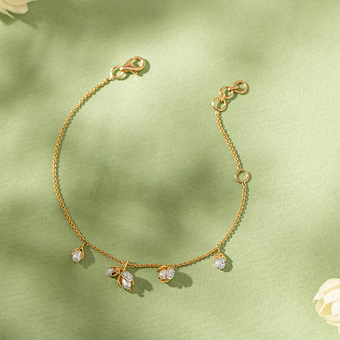 Pearly Dangle Diamond Bracelet