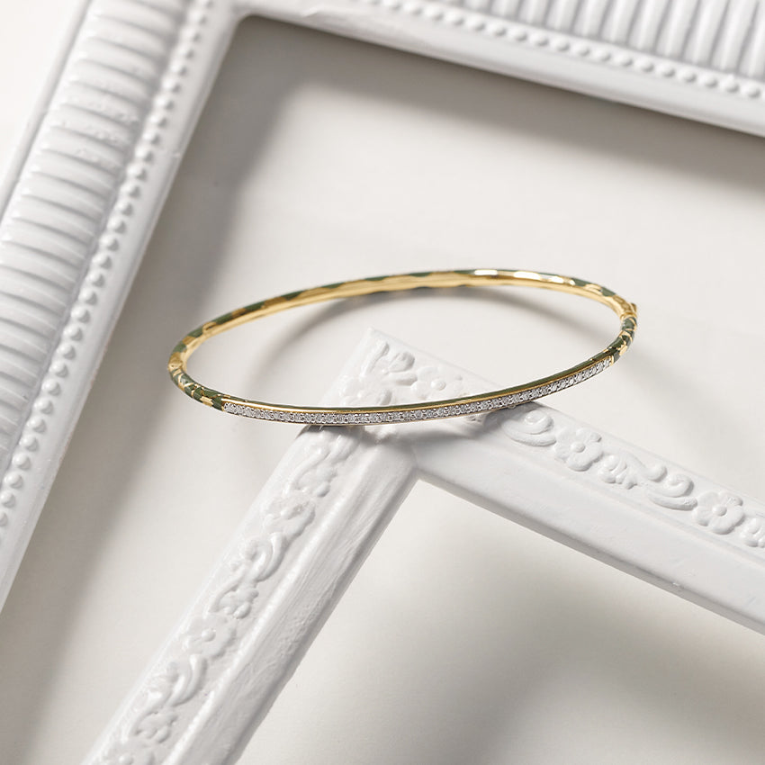 Elegance Enclosed Diamond Bangle