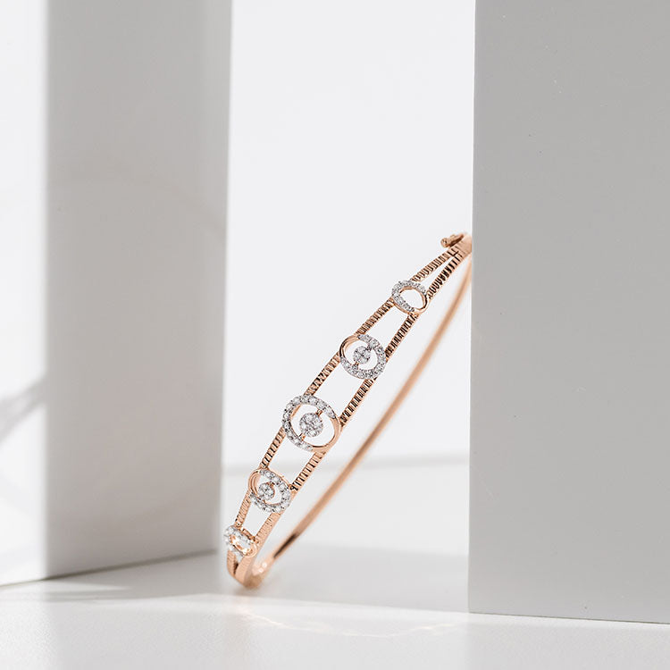 Classic Splendor Diamond Bracelet