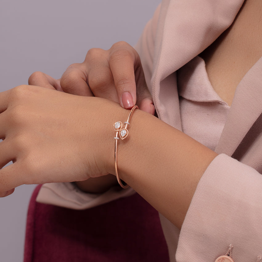 Pebble Drops Diamond Bracelet