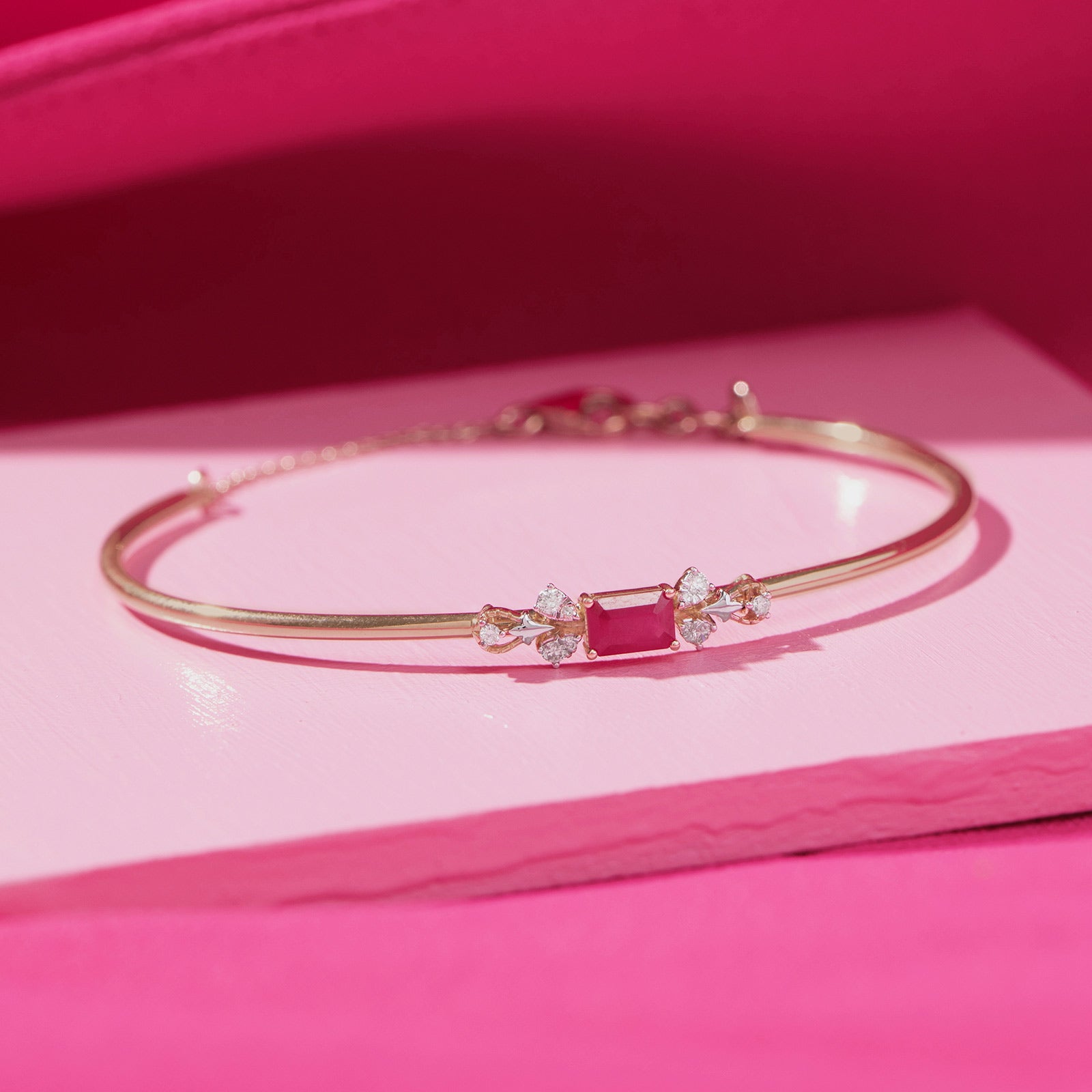 Gardenia Bloom Gemstone Bracelet