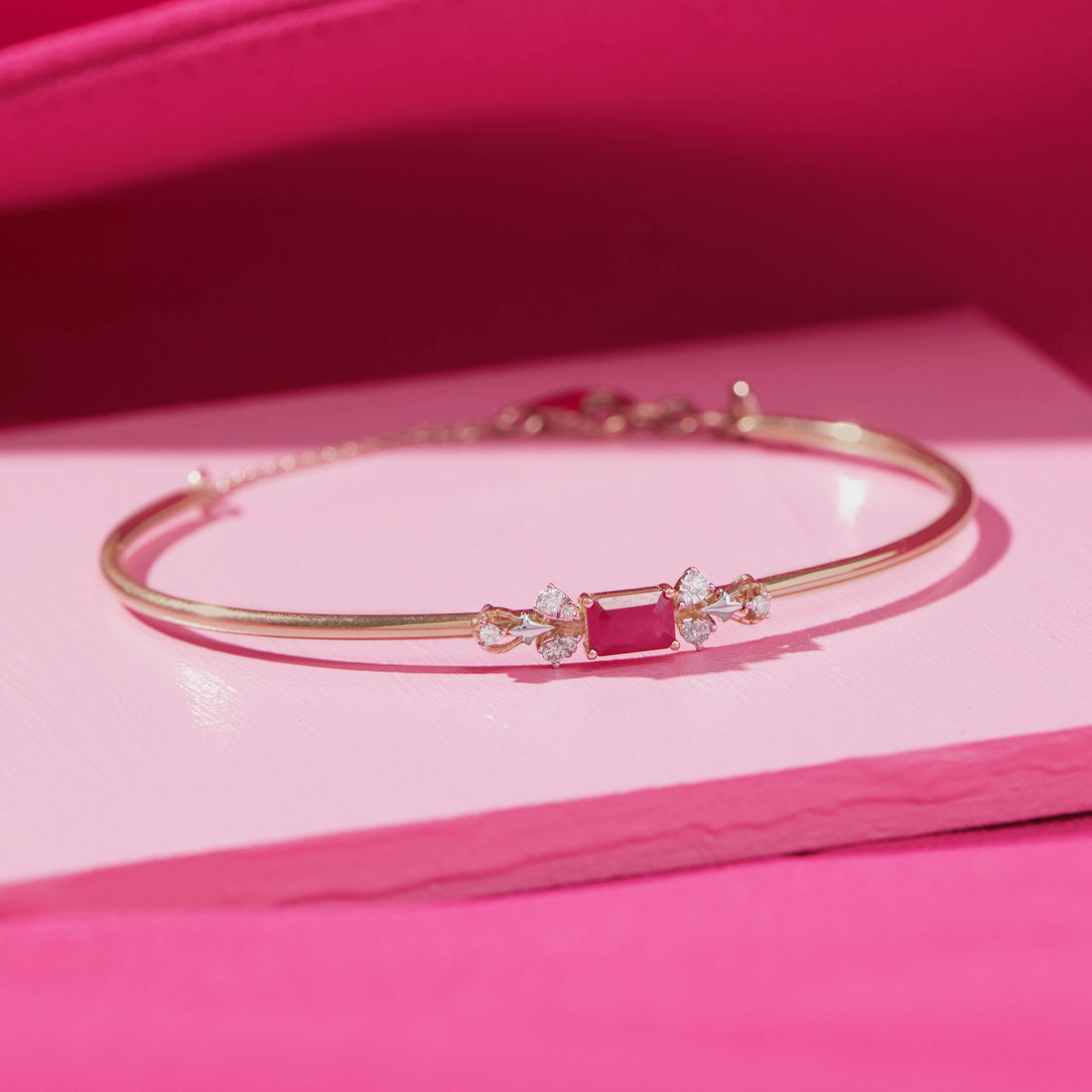 Gardenia Bloom Gemstone Bracelet