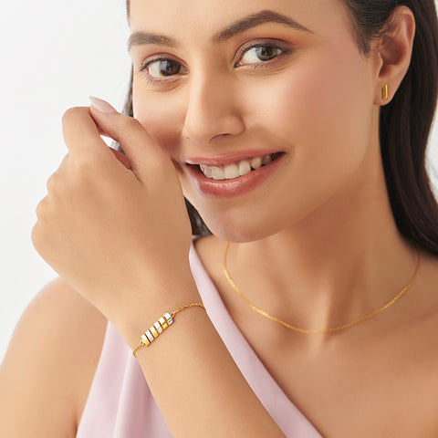 Smridhi Gold Chain Bracelet