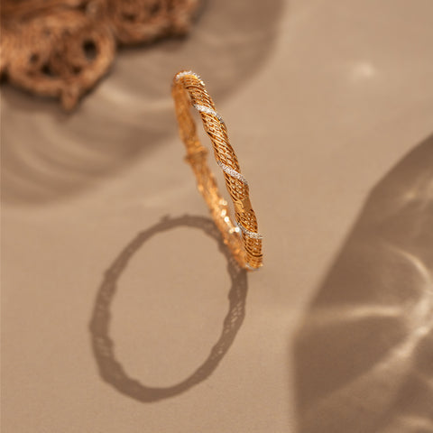 Twirl Diamond Bangle