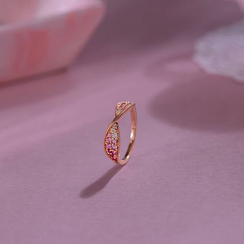 Cupid Twisty Diamond Ring