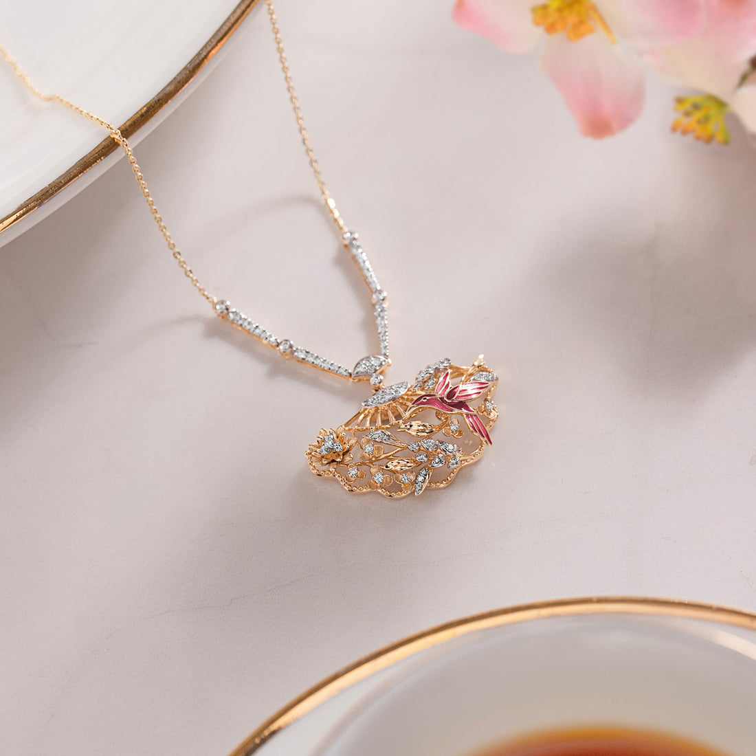 Intricate Radiance Diamond Necklace