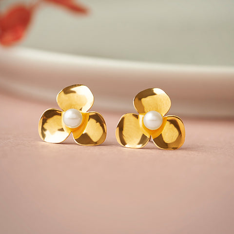 Lara Bloom Pearl Stud Earrings