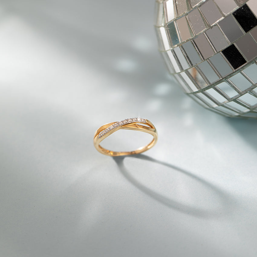 Saina Infinity Diamond Band