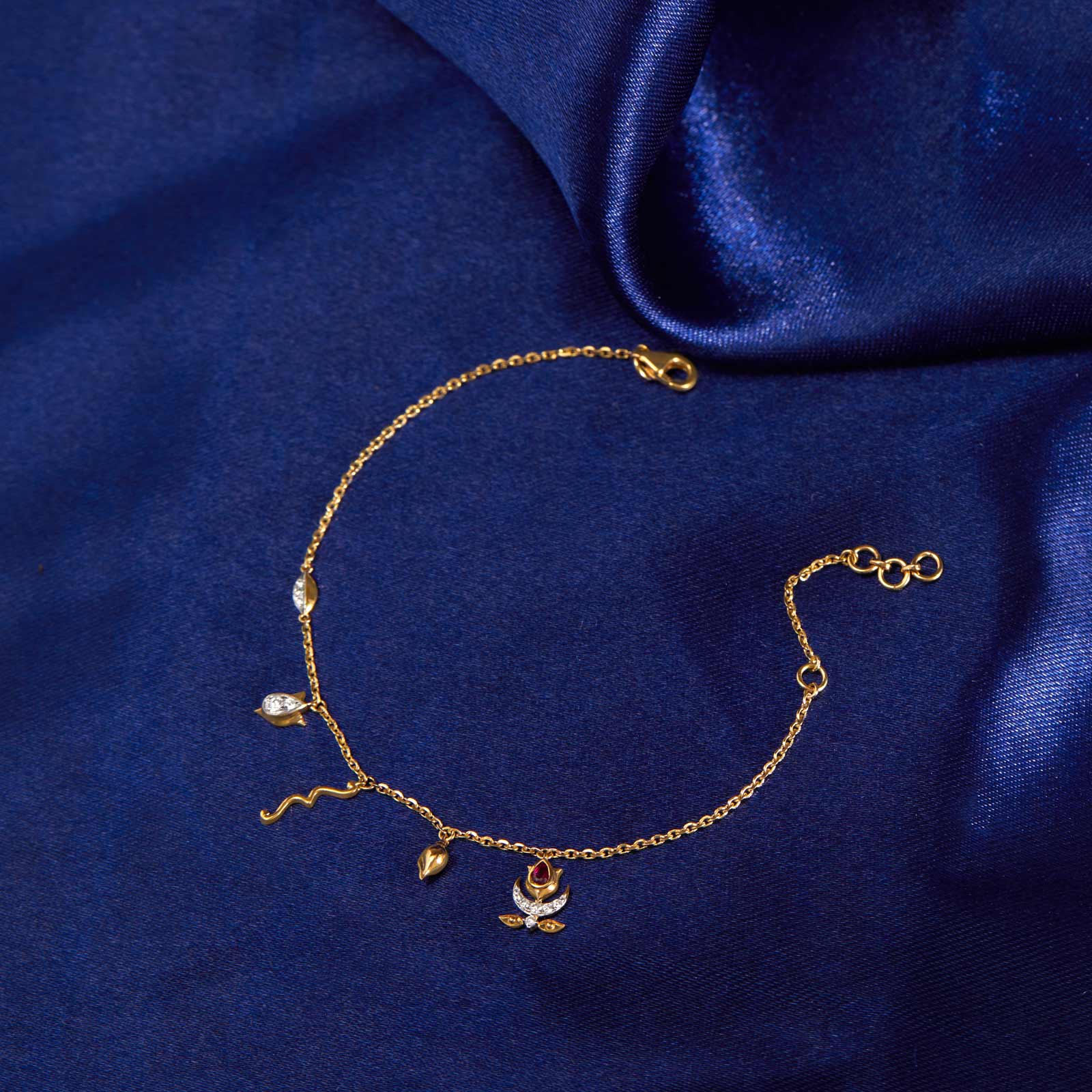 Sarva Mangali Devi Chain Bracelet