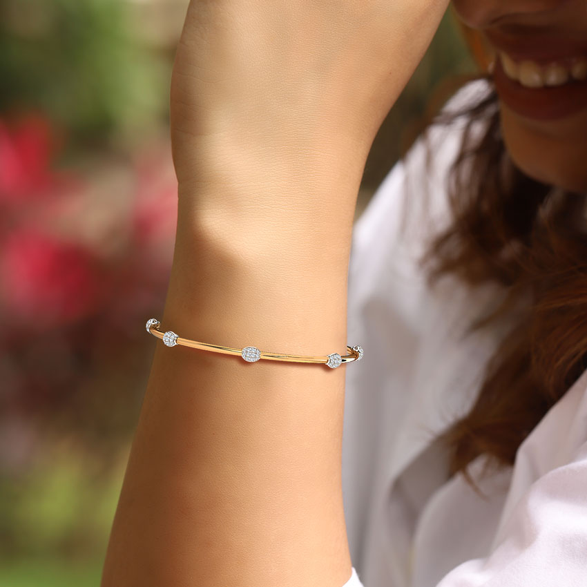 Glittering Florid Diamond Bangle