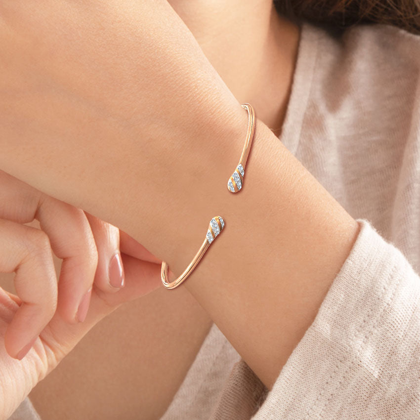 Elizabeth Swirl Diamond Bracelet