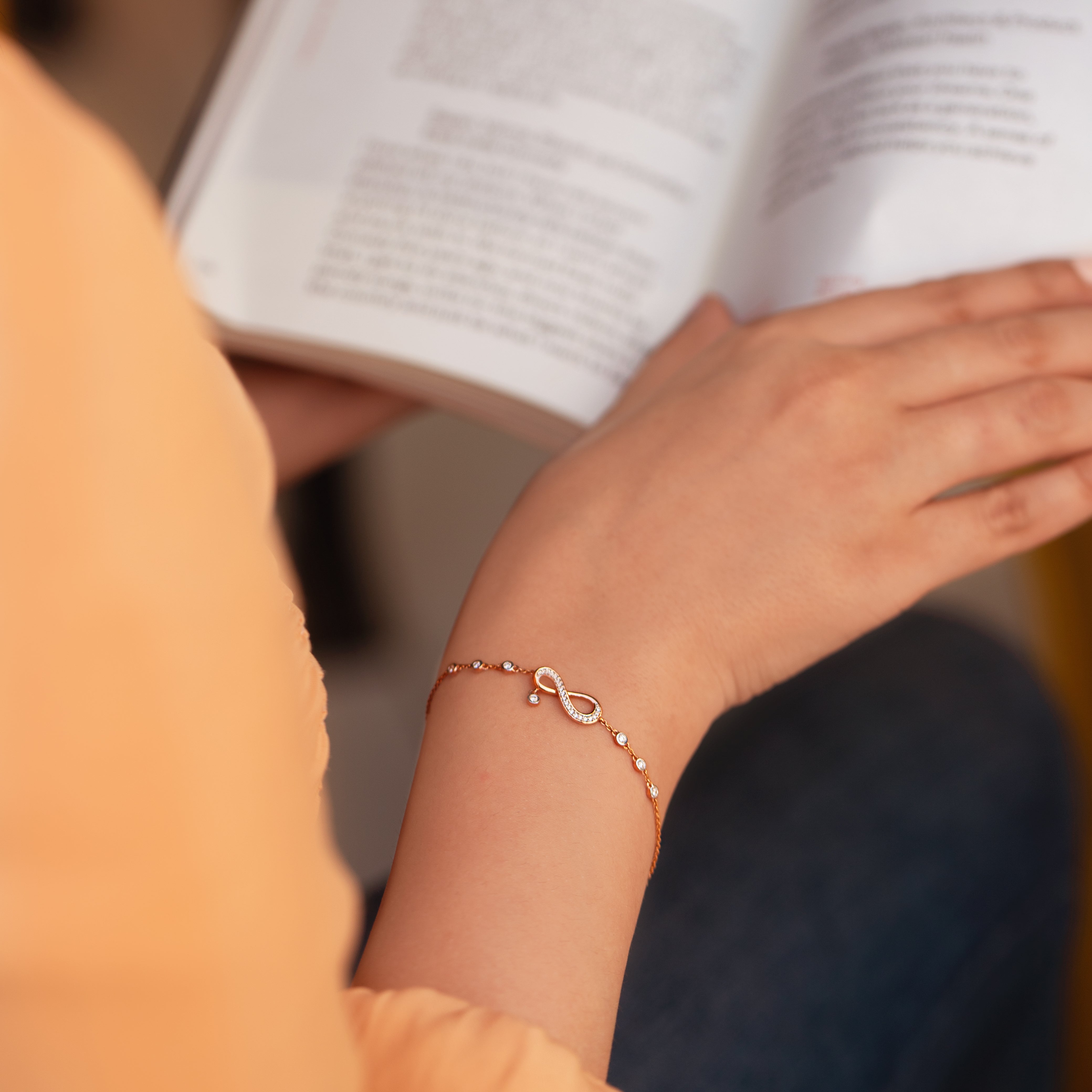 Vogue Infinty Diamond Bracelet