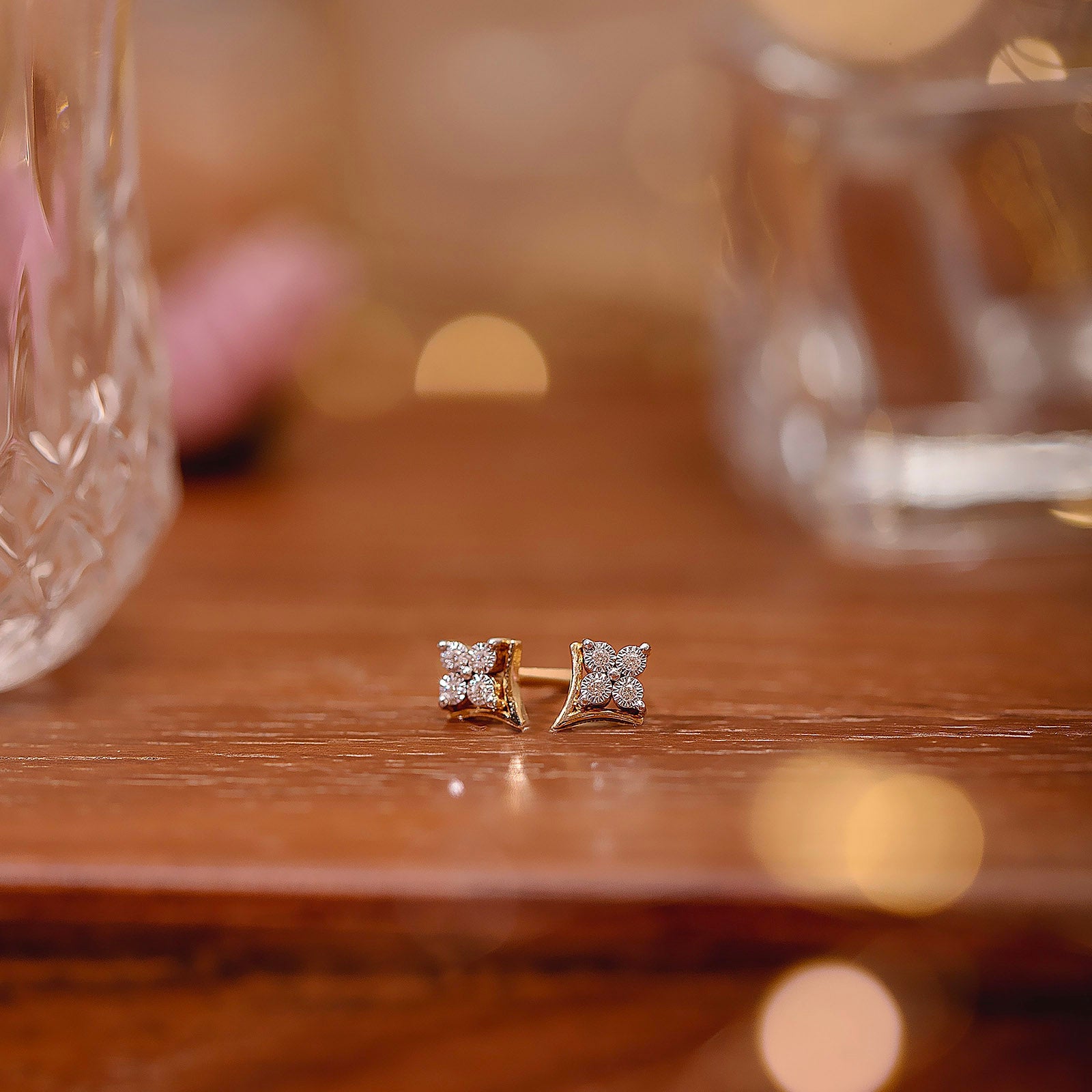 Trinket Diamond Stud Earrings