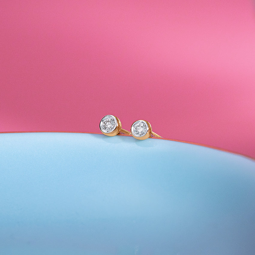 Radiance Classic Diamond Stud Earrings