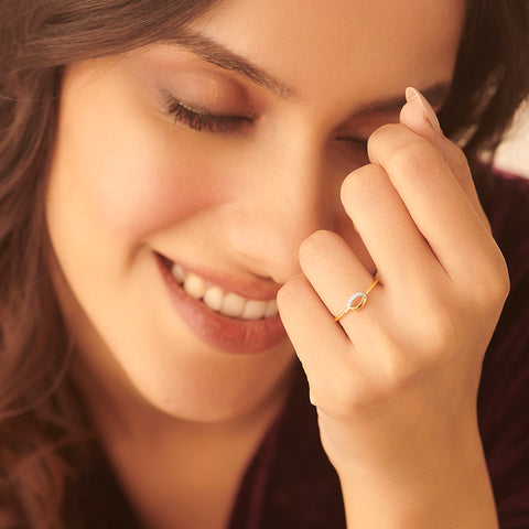 Glaring Oval Diamond Ring