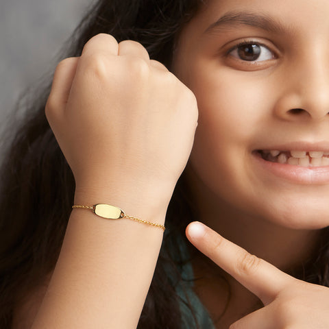 Carola Engrave Baby Gold Bracelet